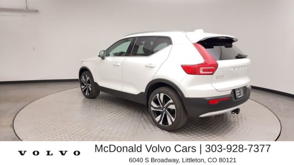 Certified 2024 Volvo XC40 B5 Plus Bright SUV