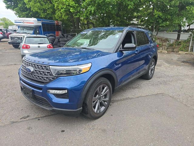 2022 Ford Explorer XLT 4WD's photo
