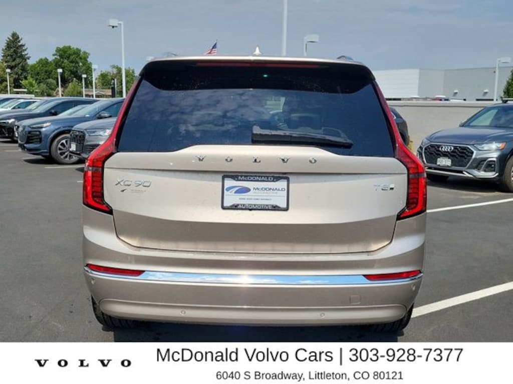 New 2026 Volvo XC90 plug-in hybrid T8 Plus 7-Seater SUV