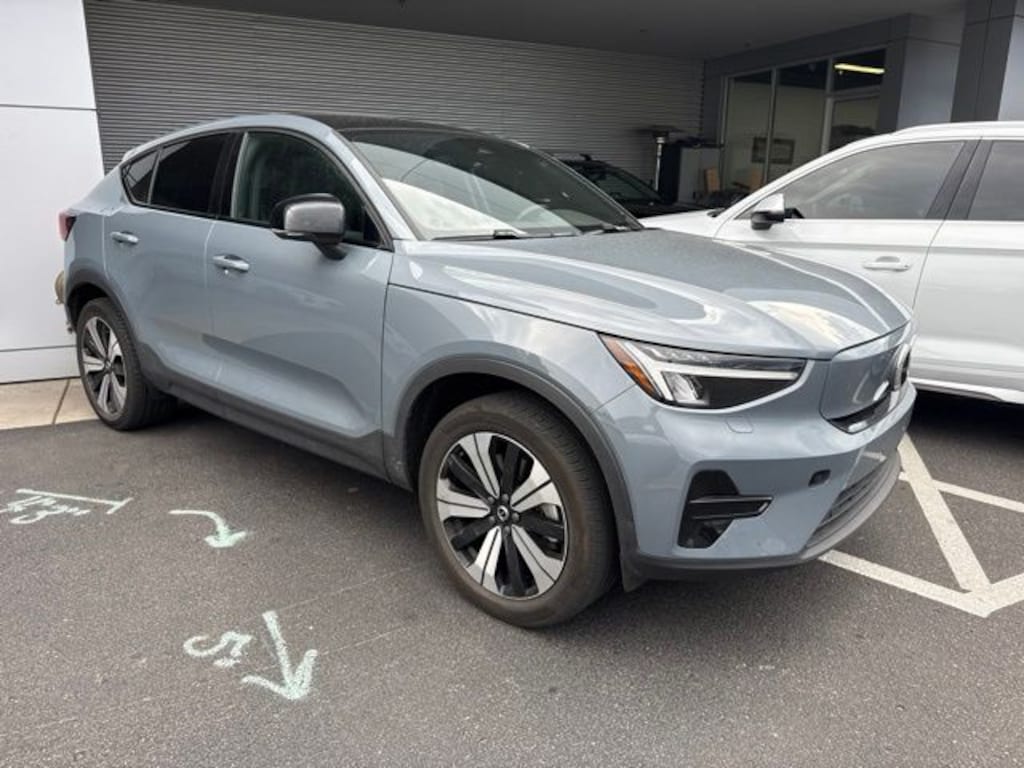 Used 2023 Volvo C40 Recharge Pure Electric Twin Core SUV