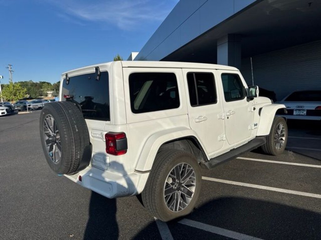 Used 2022 Jeep Wrangler Unlimited 4xe Sahara SUV