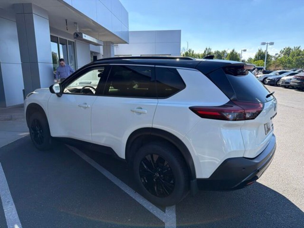 Used 2023 Nissan Rogue SV SUV