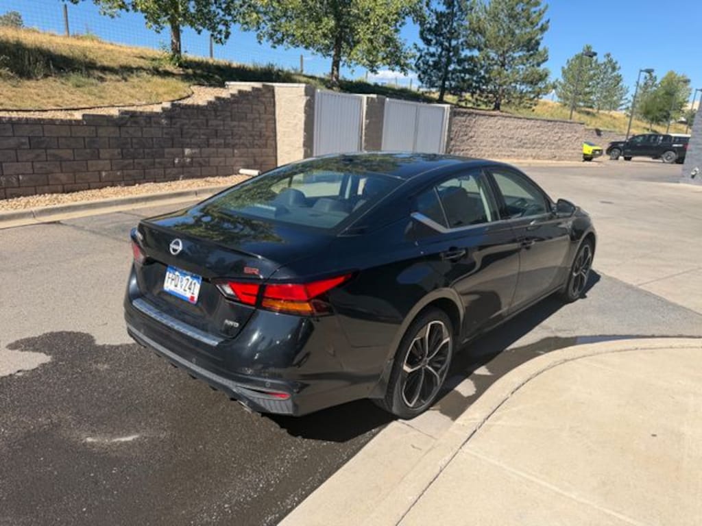 Used 2023 Nissan Altima 2.5 SR Sedan