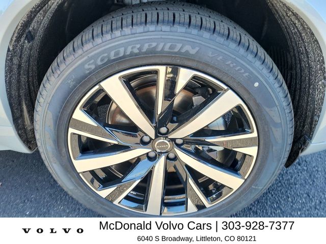 2025 Volvo XC90 Core - Photo 20