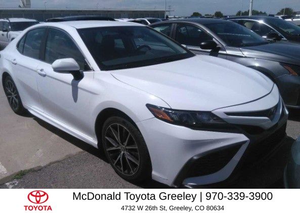 2023 Toyota Camry's photo
