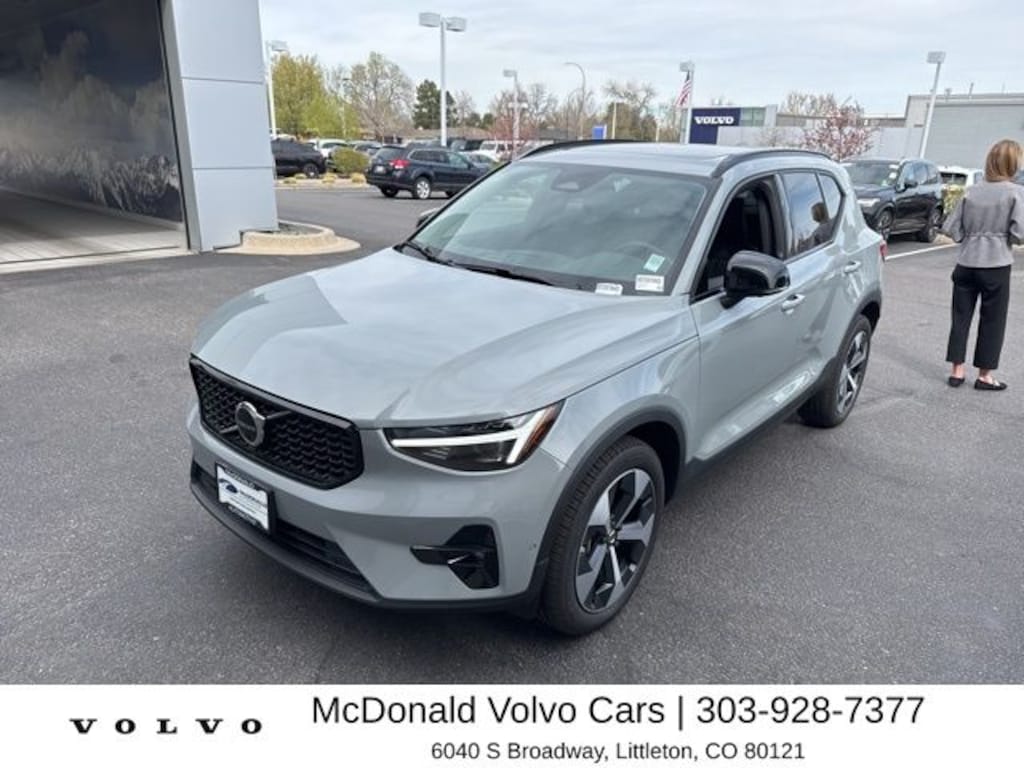 Used 2026 Volvo XC40 B5 Plus SUV
