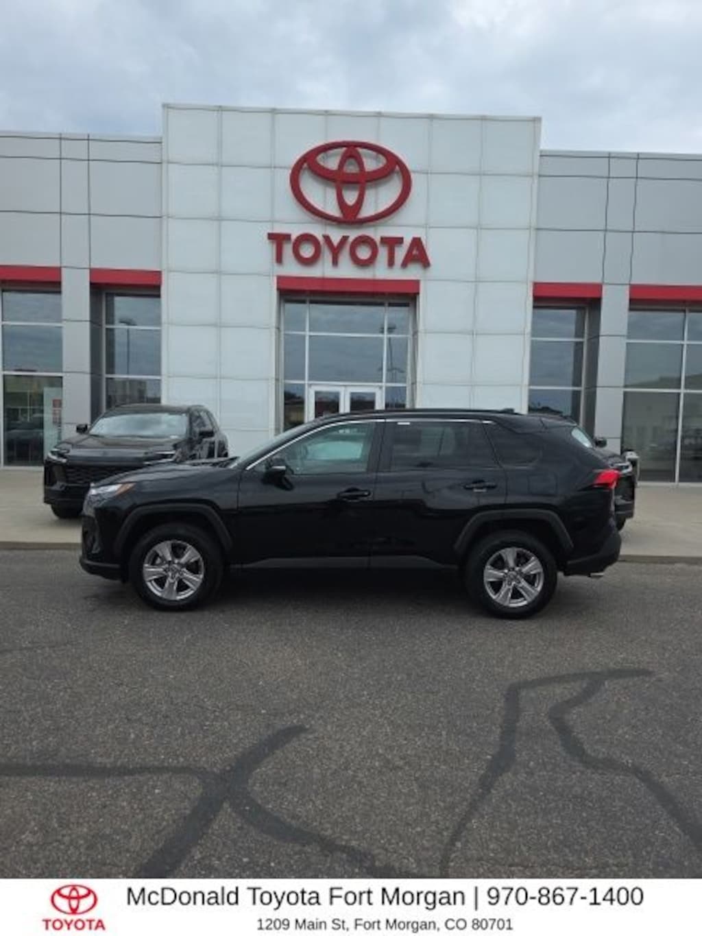 Used 2025 Toyota RAV4 XLE SUV