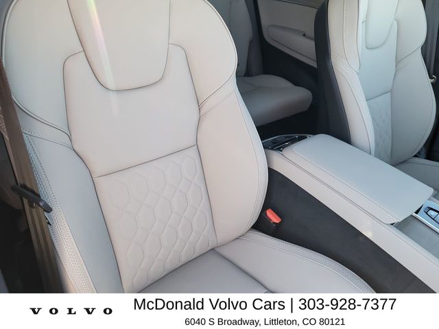 2025 Volvo XC90 Core - Photo 19