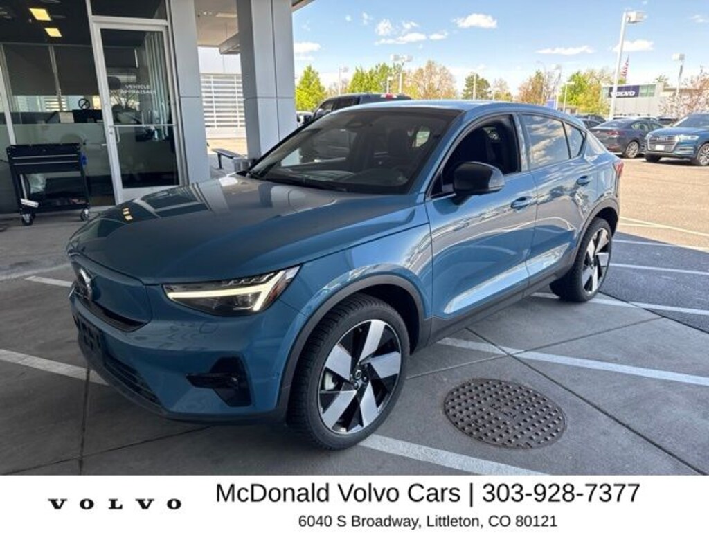 Used 2023 Volvo C40 Recharge Pure Electric Twin Ultimate SUV