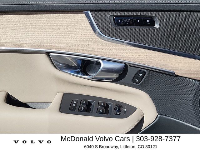 2025 Volvo XC90 Core - Photo 10