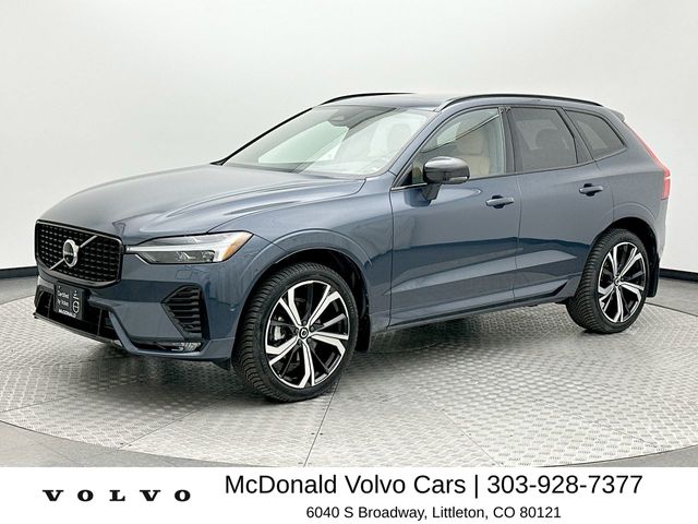 2023 Volvo XC60 B5 Ultimate Dark Theme AWD's photo