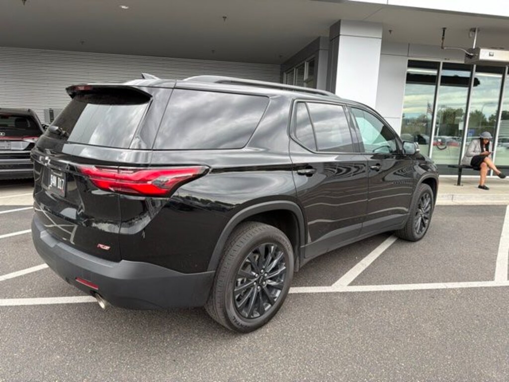 Used 2023 Chevrolet Traverse RS SUV