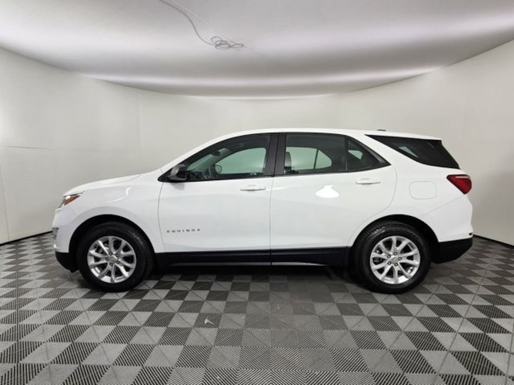 Used 2021 Chevrolet Equinox LS w/1FL SUV