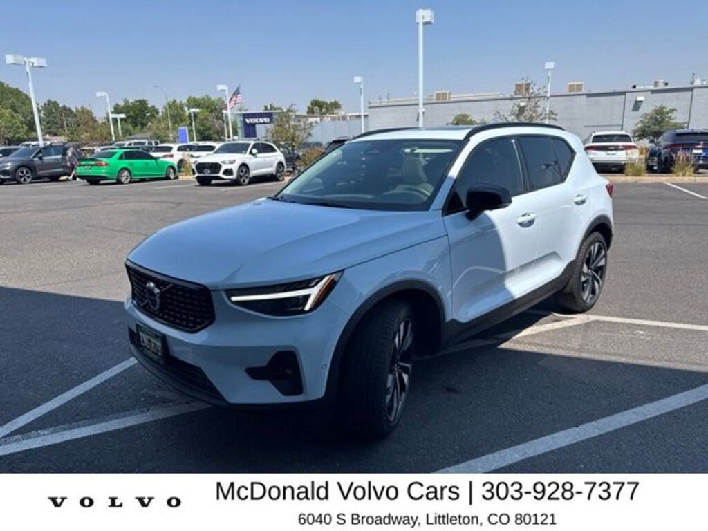 Used 2025 Volvo XC40 B5 Ultra Dark Theme SUV