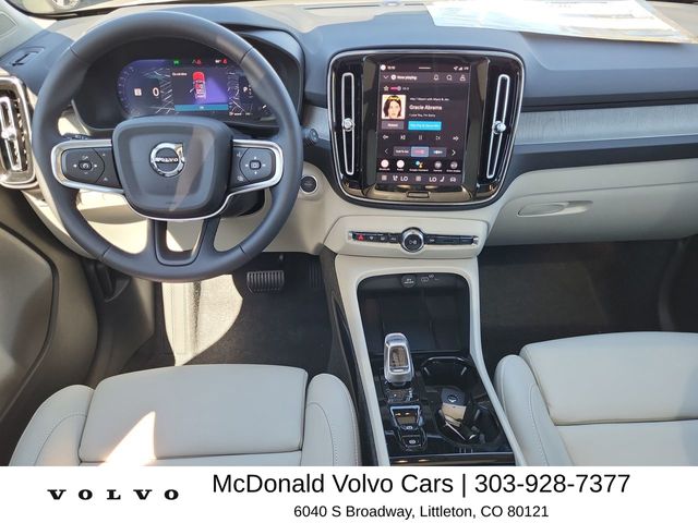 2026 Volvo XC40 Plus - Photo 14