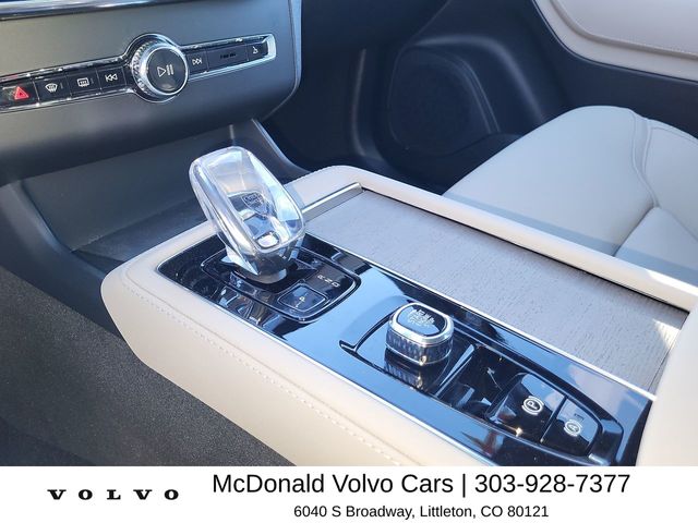 2026 Volvo XC90 Plus - Photo 24