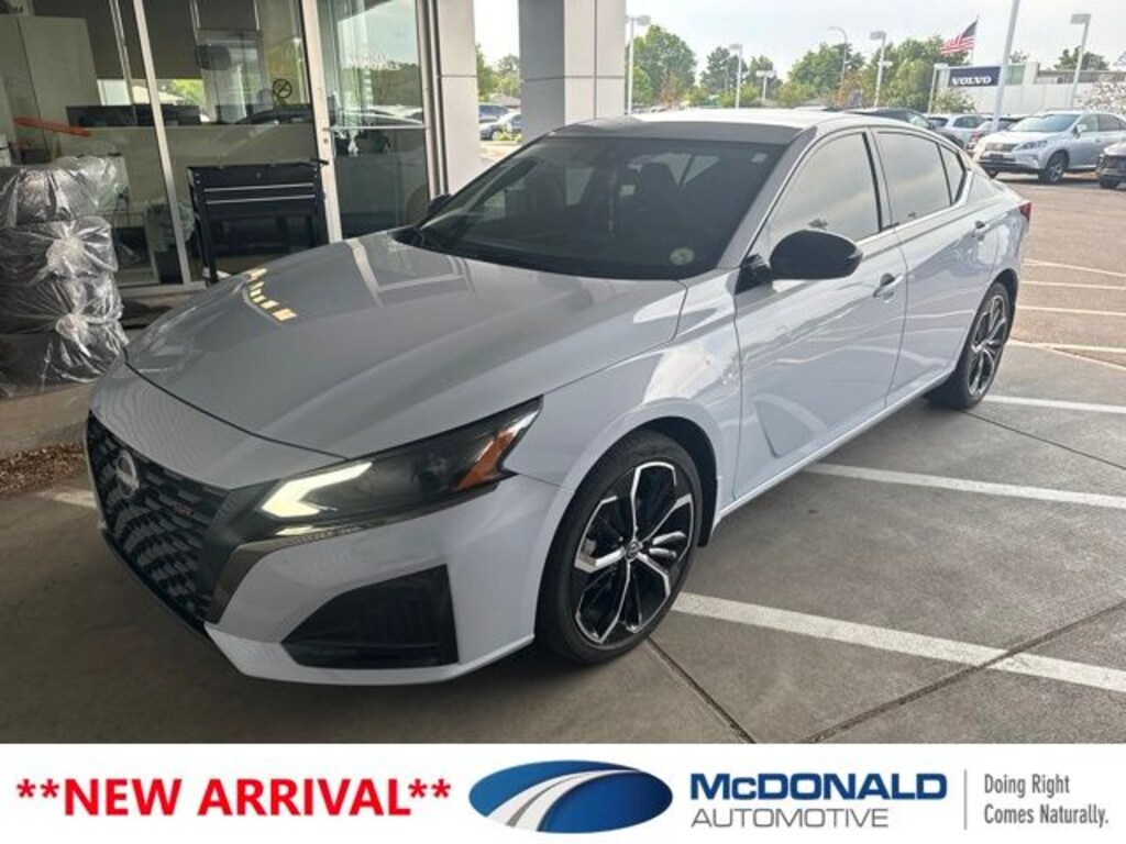 Used 2023 Nissan Altima 2.5 SR Sedan