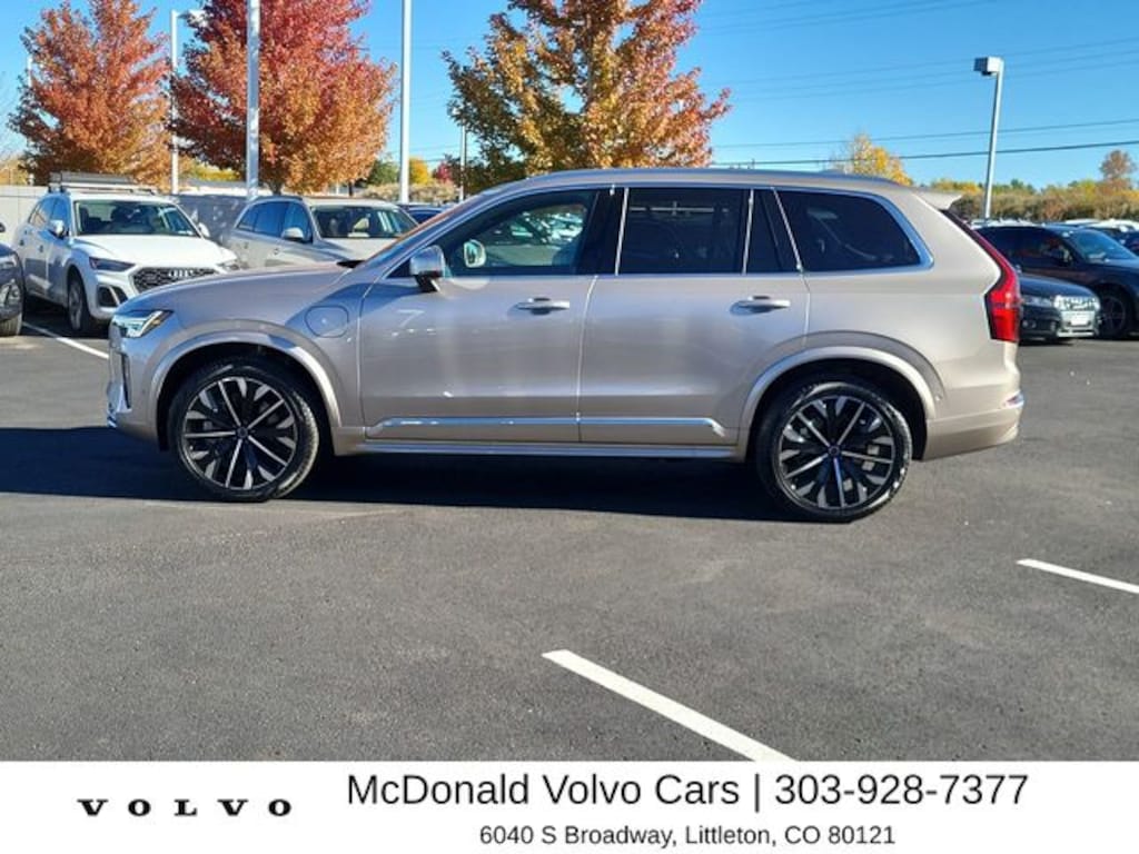 New 2026 Volvo XC90 plug-in hybrid T8 Plus 7-Seater SUV