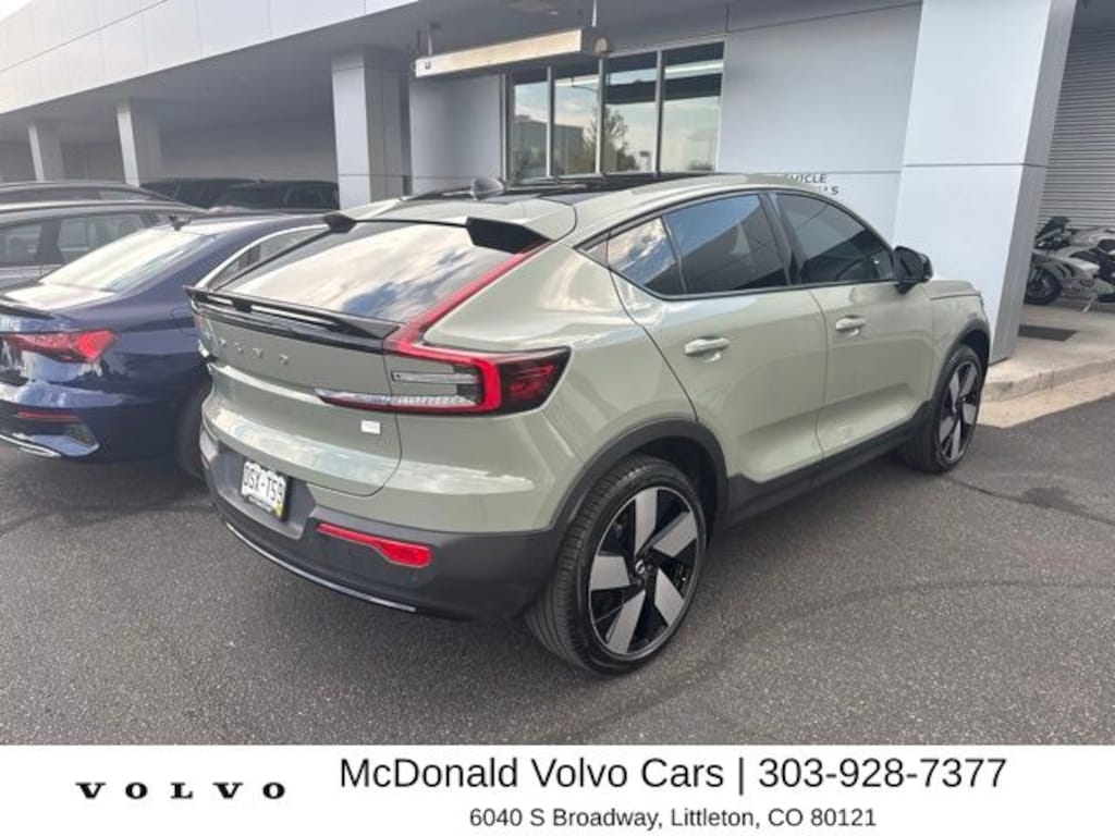 Used 2024 Volvo C40 Recharge Pure Electric Twin Ultimate SUV