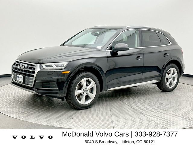2020 Audi Q5 45 quattro S tronic Premium Plus's photo