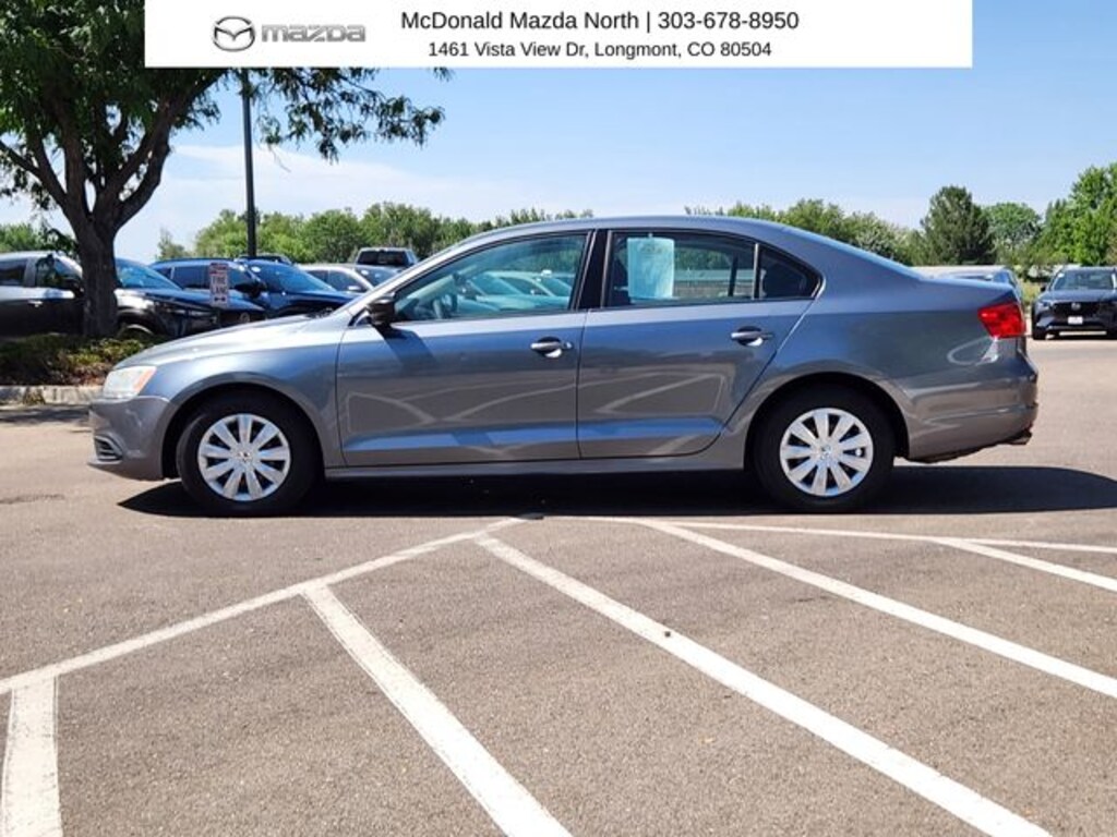 Used 2011 Volkswagen Jetta 2.0L Base Sedan