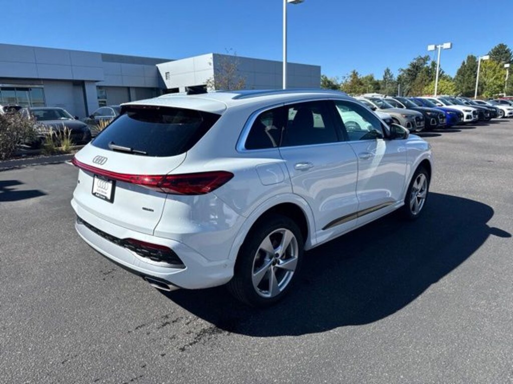 Used 2025 Audi Q5 2.0T Premium SUV