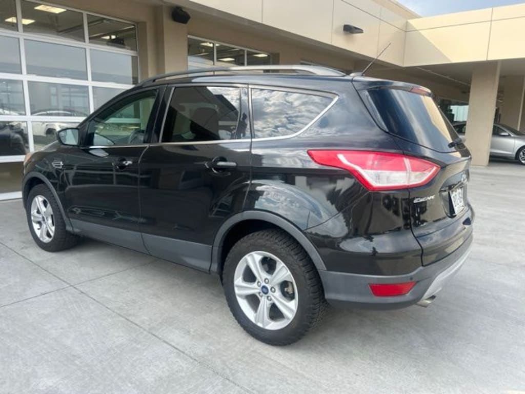 Used 2015 Ford Escape SE SUV