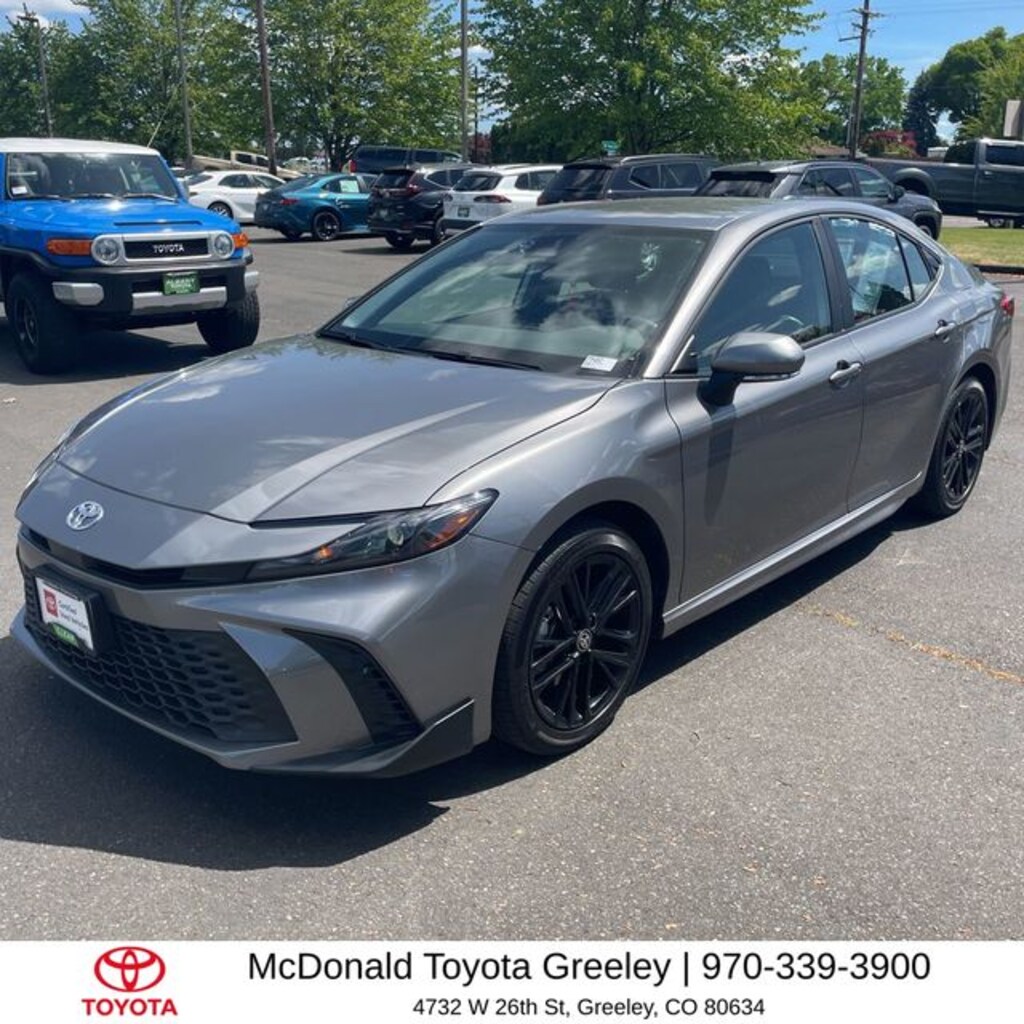 Used 2025 Toyota Camry SE Sedan