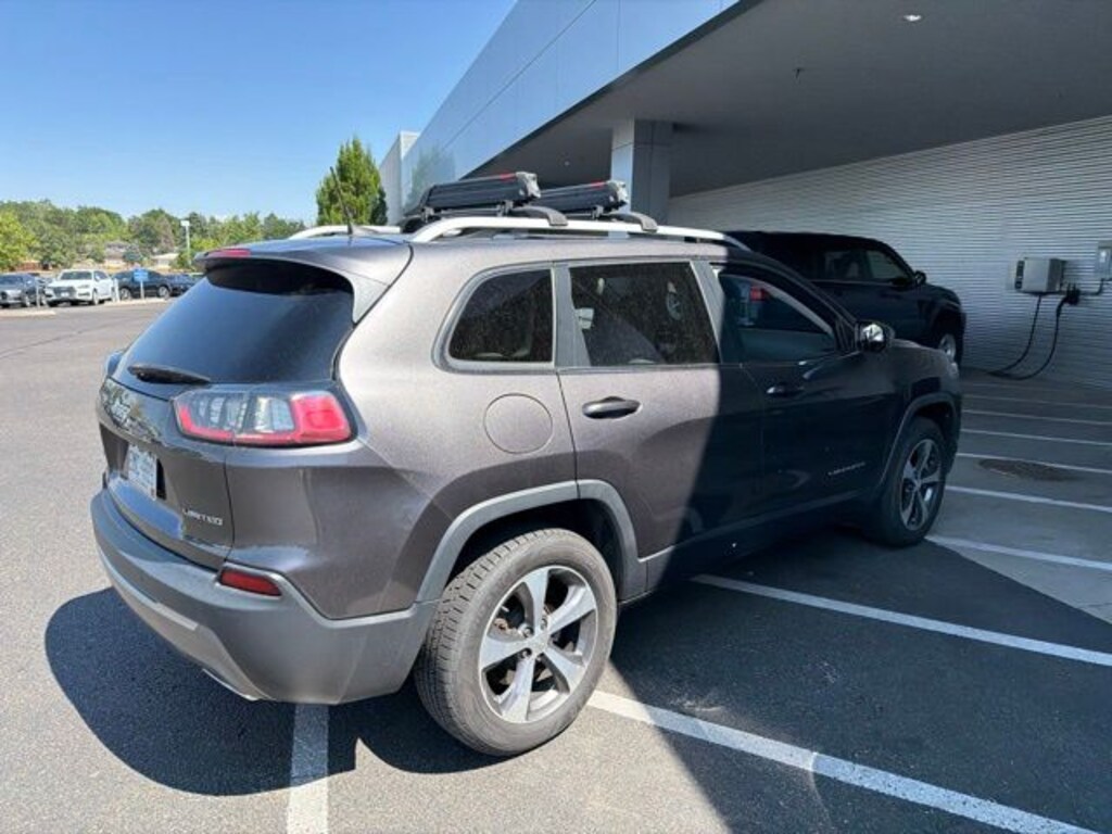 Used 2019 Jeep Cherokee Limited 4x4 SUV