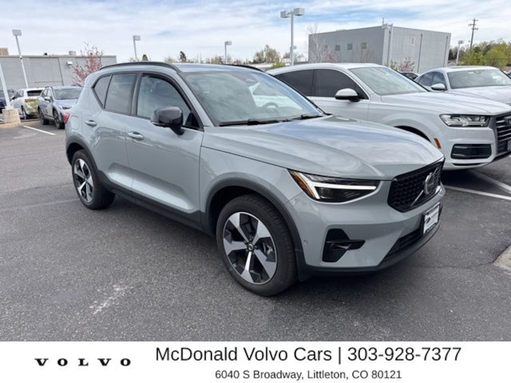 Used 2026 Volvo XC40 B5 Plus SUV