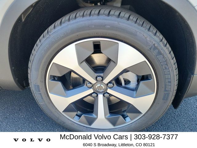 2026 Volvo XC40 Plus - Photo 20