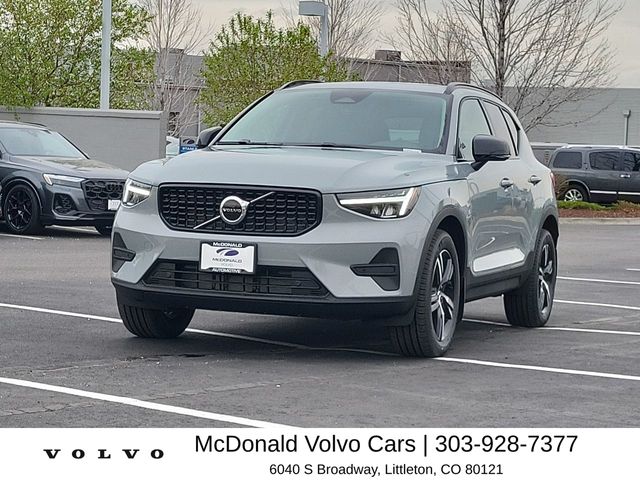 2026 Volvo XC40 B5 Core Dark AWD's photo
