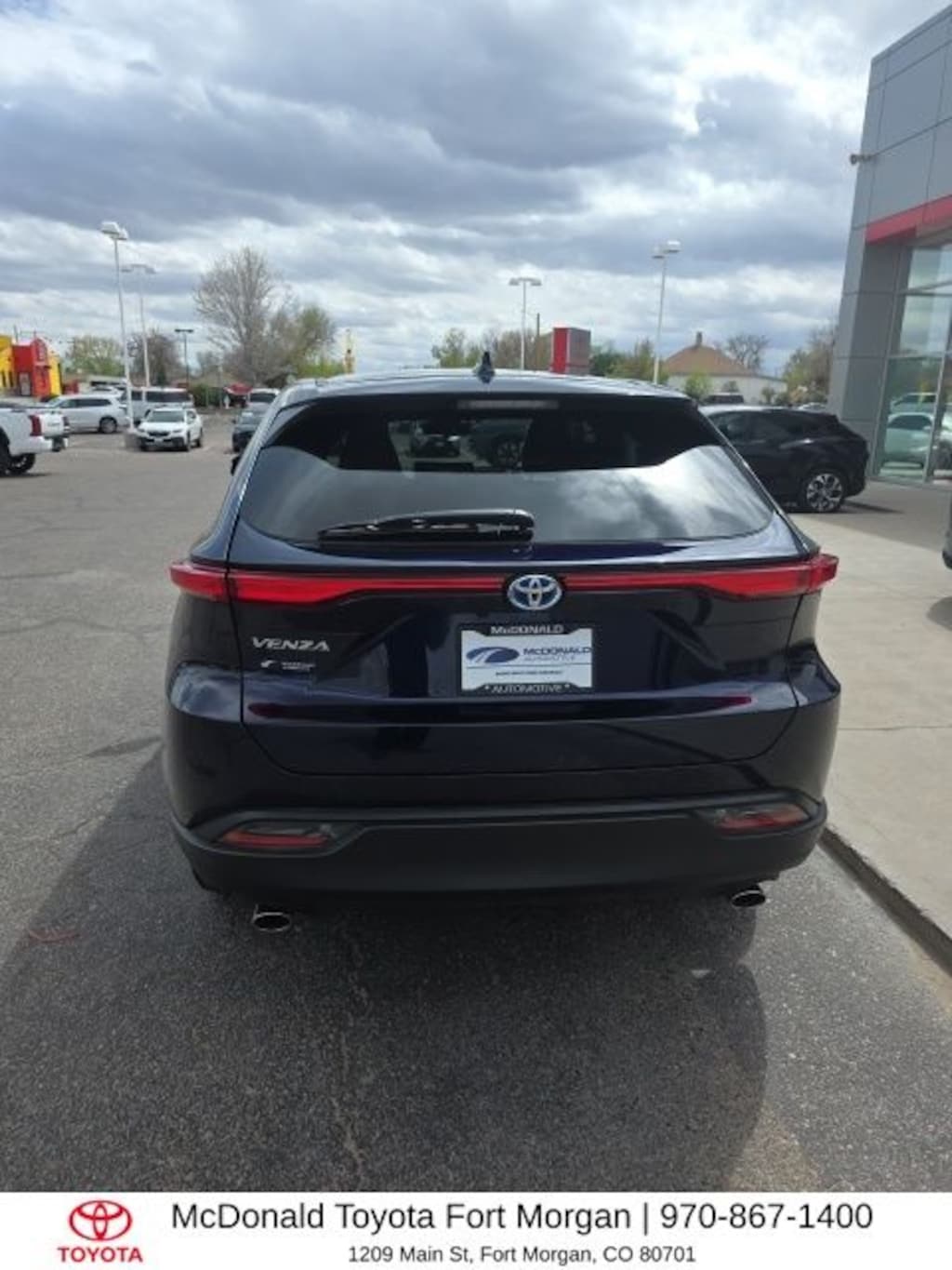 Used 2023 Toyota Venza LE SUV
