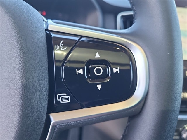 2025 Volvo XC90 Plus - Photo 23