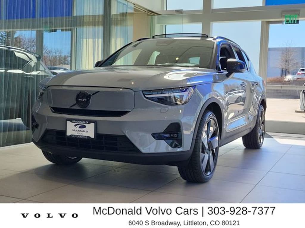 New 2026 Volvo EX40 Twin Motor Ultra Black Edition SUV