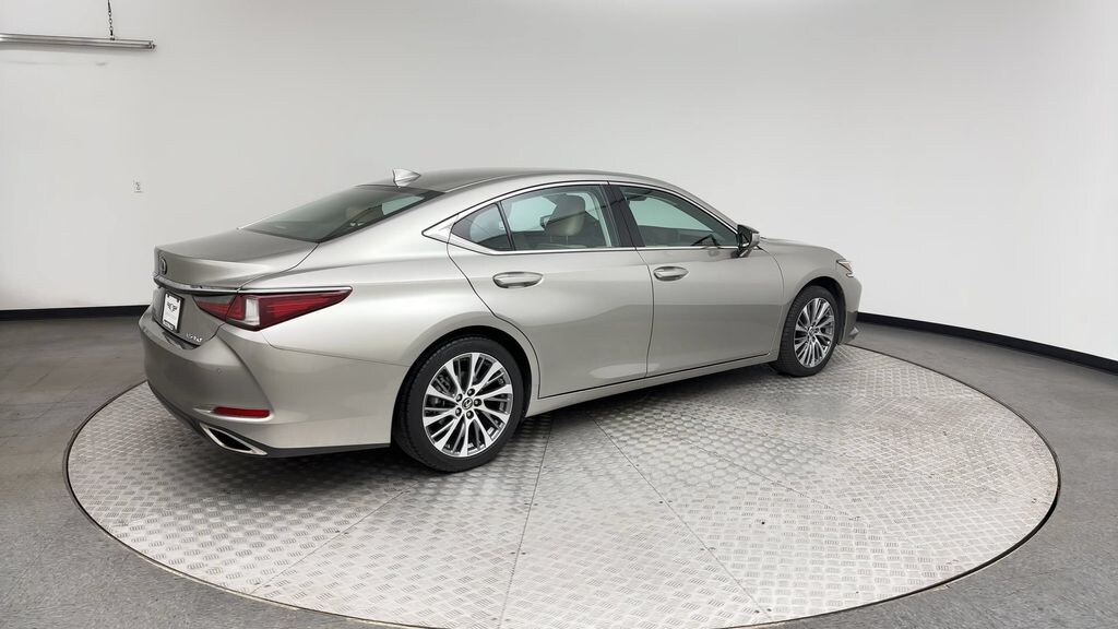 Used 2020 Lexus ES 350 Sedan