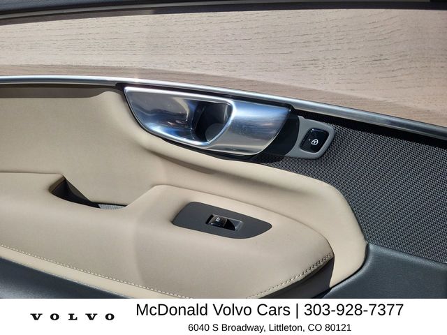 2025 Volvo XC90 Core - Photo 15