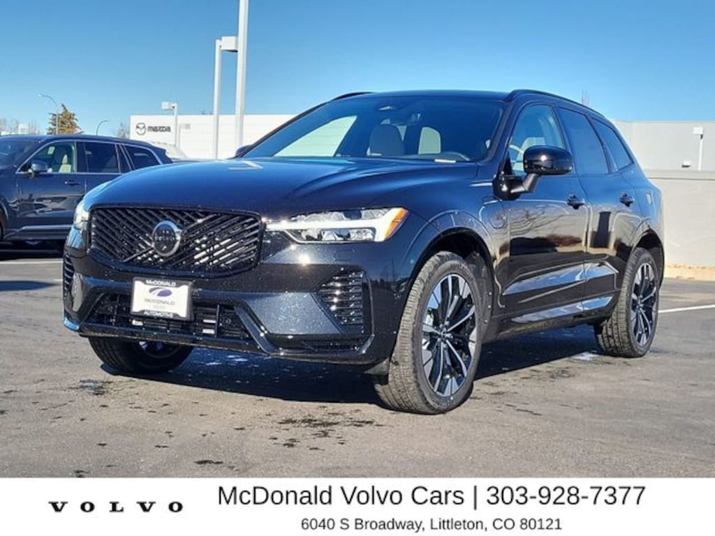 New 2026 Volvo XC60 plug-in hybrid T8 Plus SUV