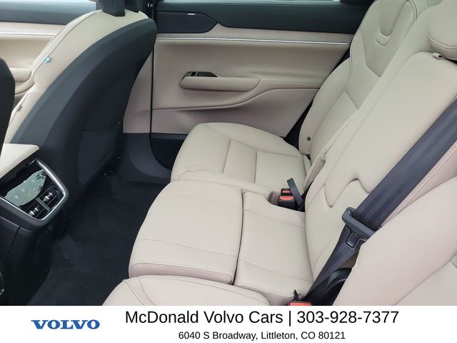 2025 Volvo EX90 Plus - Photo 13