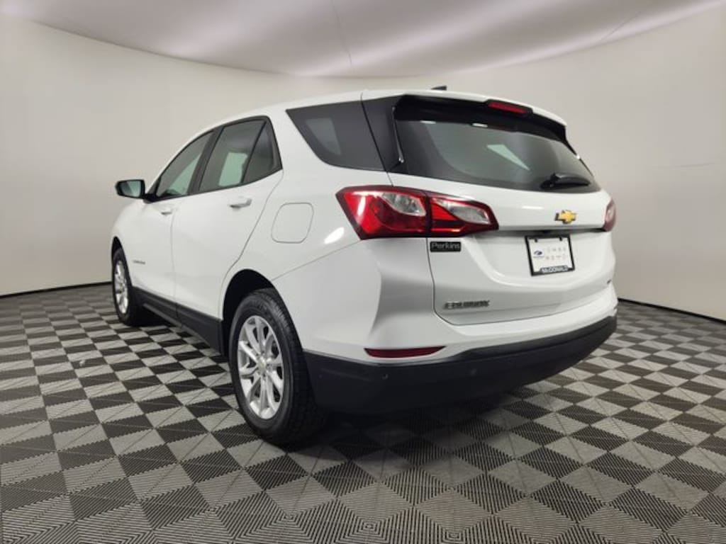 Used 2021 Chevrolet Equinox LS w/1FL SUV