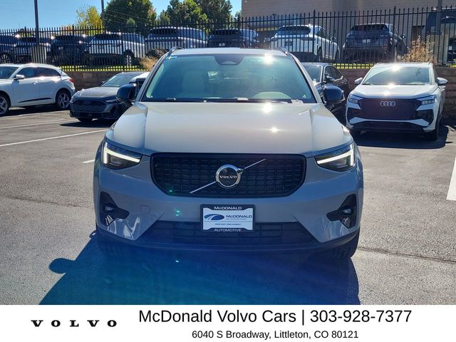 2026 Volvo XC40 Plus - Photo 8