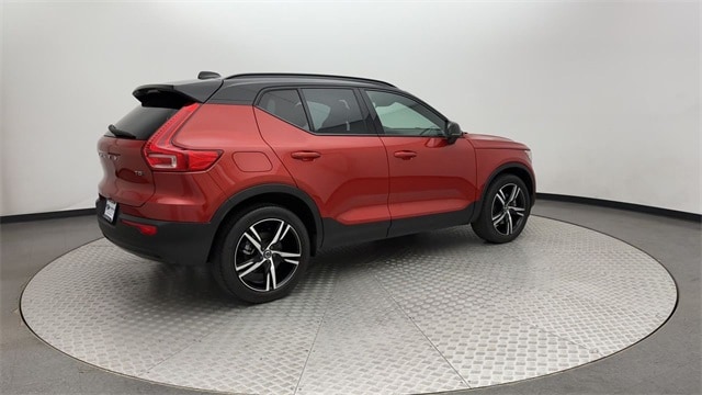 Used 2021 Volvo XC40 R-Design with VIN YV4162UM7M2547009 for sale in Littleton, CO