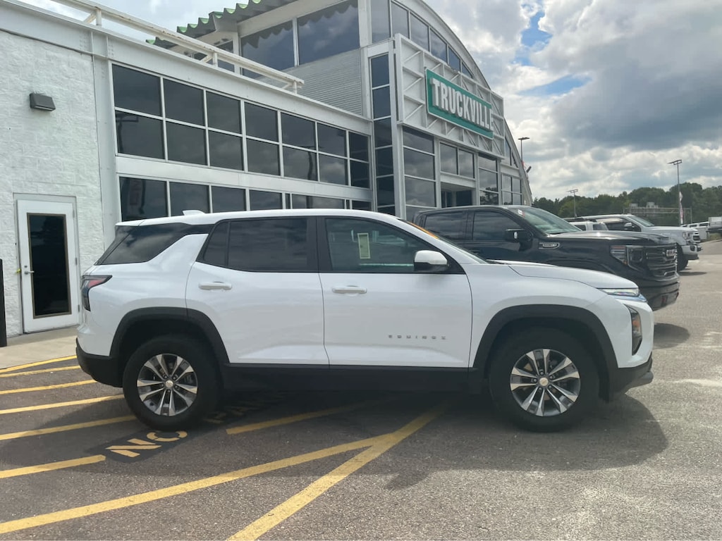 Used 2025 Chevrolet Equinox LT SUV