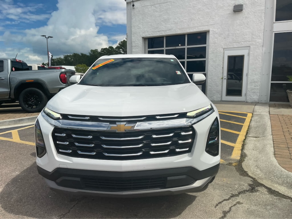 Used 2025 Chevrolet Equinox LT SUV