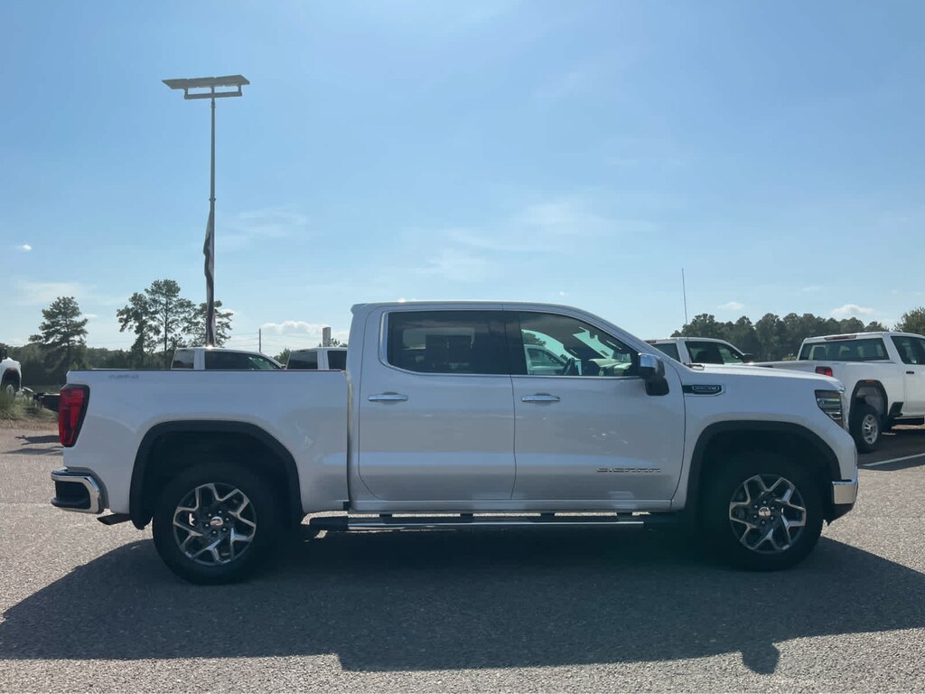 Used 2022 GMC Sierra 1500 SLT Truck