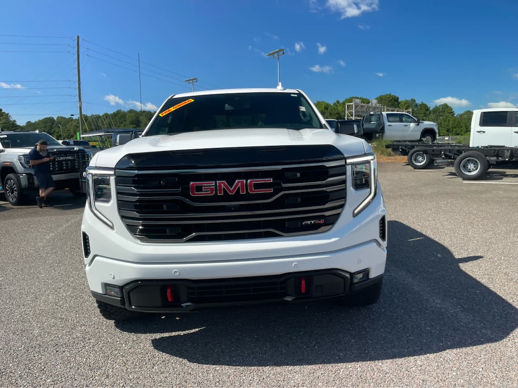 Used 2025 GMC Sierra 1500 AT4 Truck