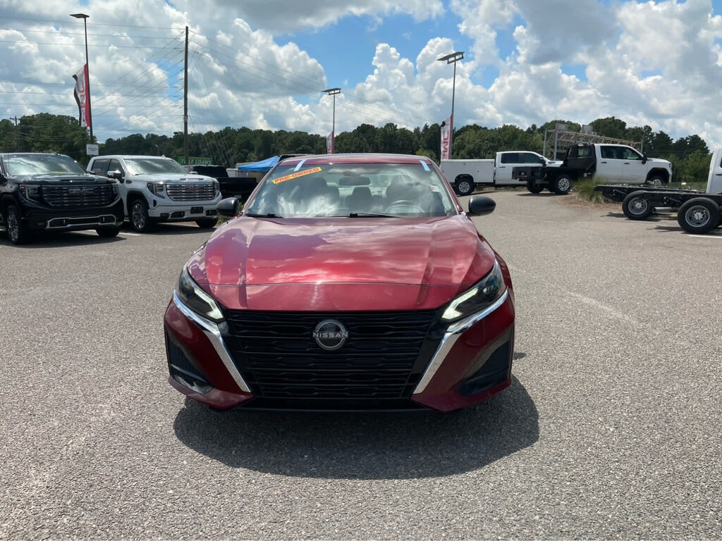 Used 2025 Nissan Altima SV