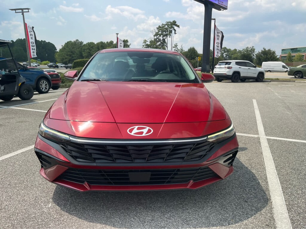 Used 2025 Hyundai Elantra SEL Convenience