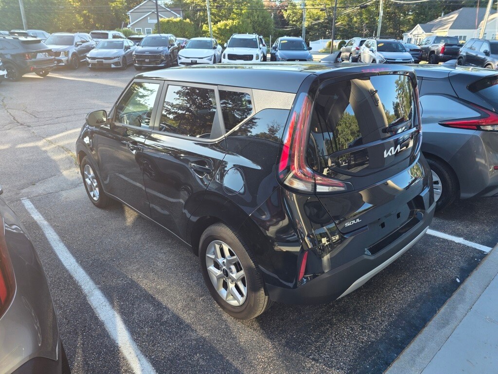 2023 Kia Soul LX S photo 4