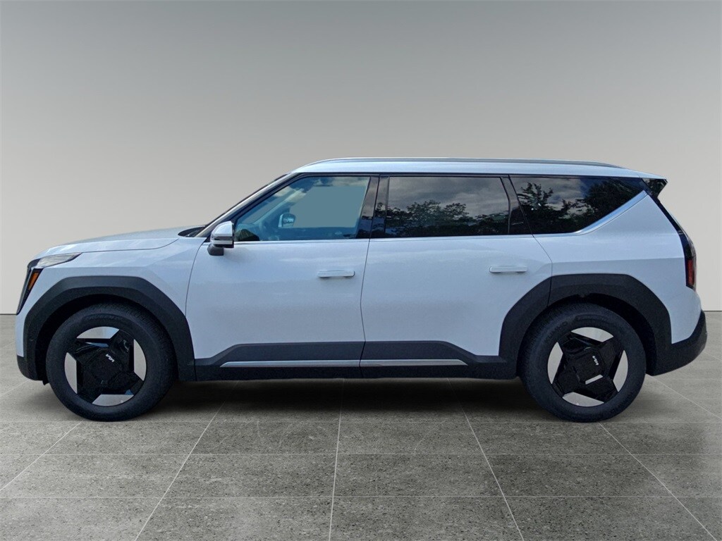 2026 Kia EV9 Wind photo 2